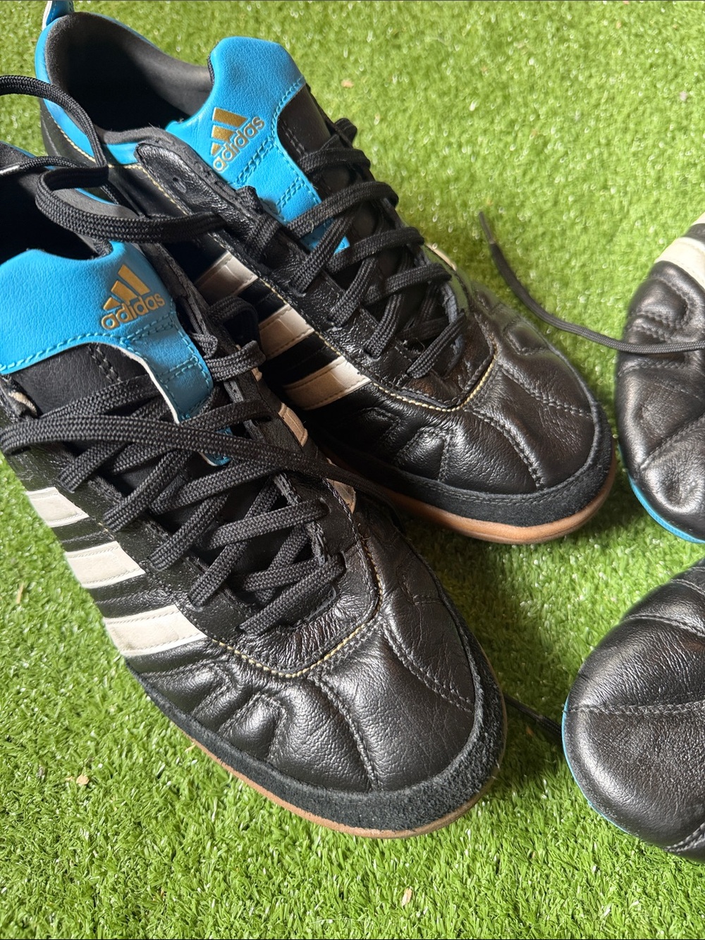 adidas Men’s Black, White & Blue Soccer Cleats - Picture 6 of 8